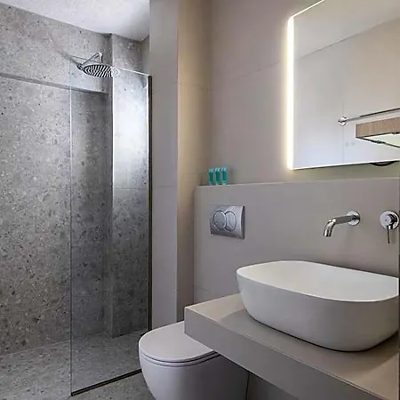 Sarti Hotel *